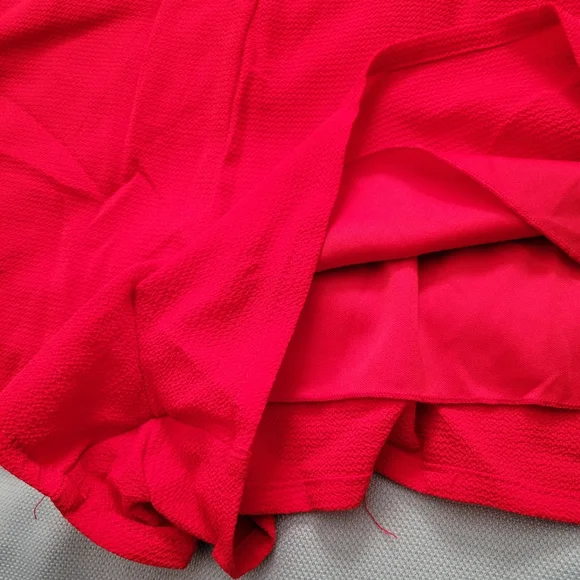 red romper with sleeves - Picture 8 of 12